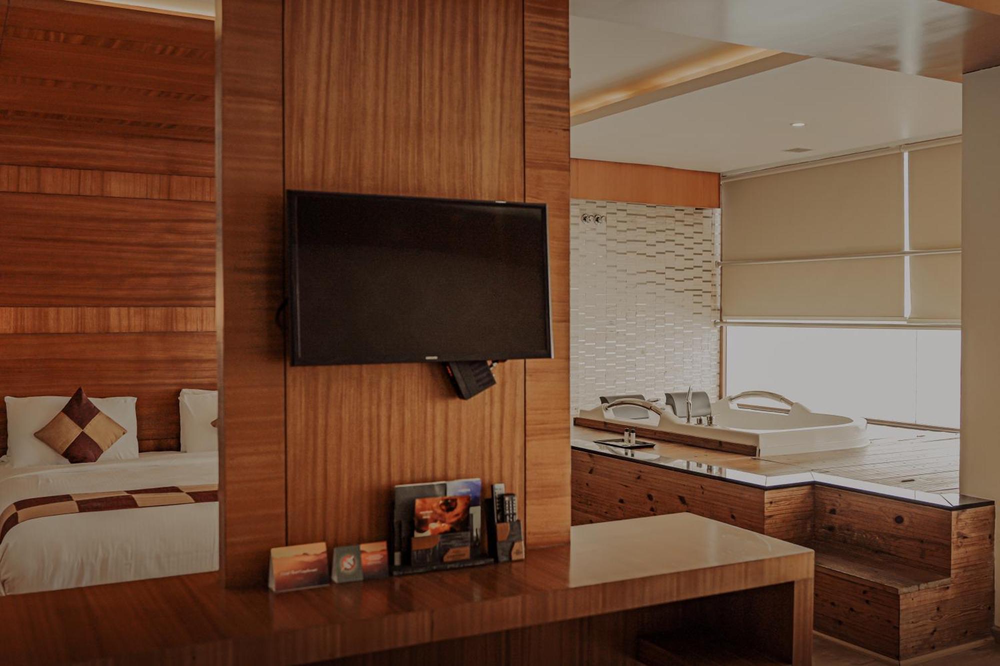 Amber Dale Luxury Hotel & Spa, Munnar Eksteriør billede